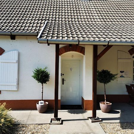 Pintes 38 Apartman Dunaújváros Kültér fotó