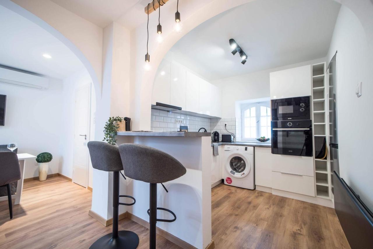 Pintes 38 Apartman Dunaújváros Kültér fotó